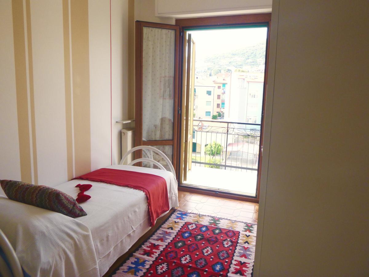 I Love Pietra Ligure Exterior photo