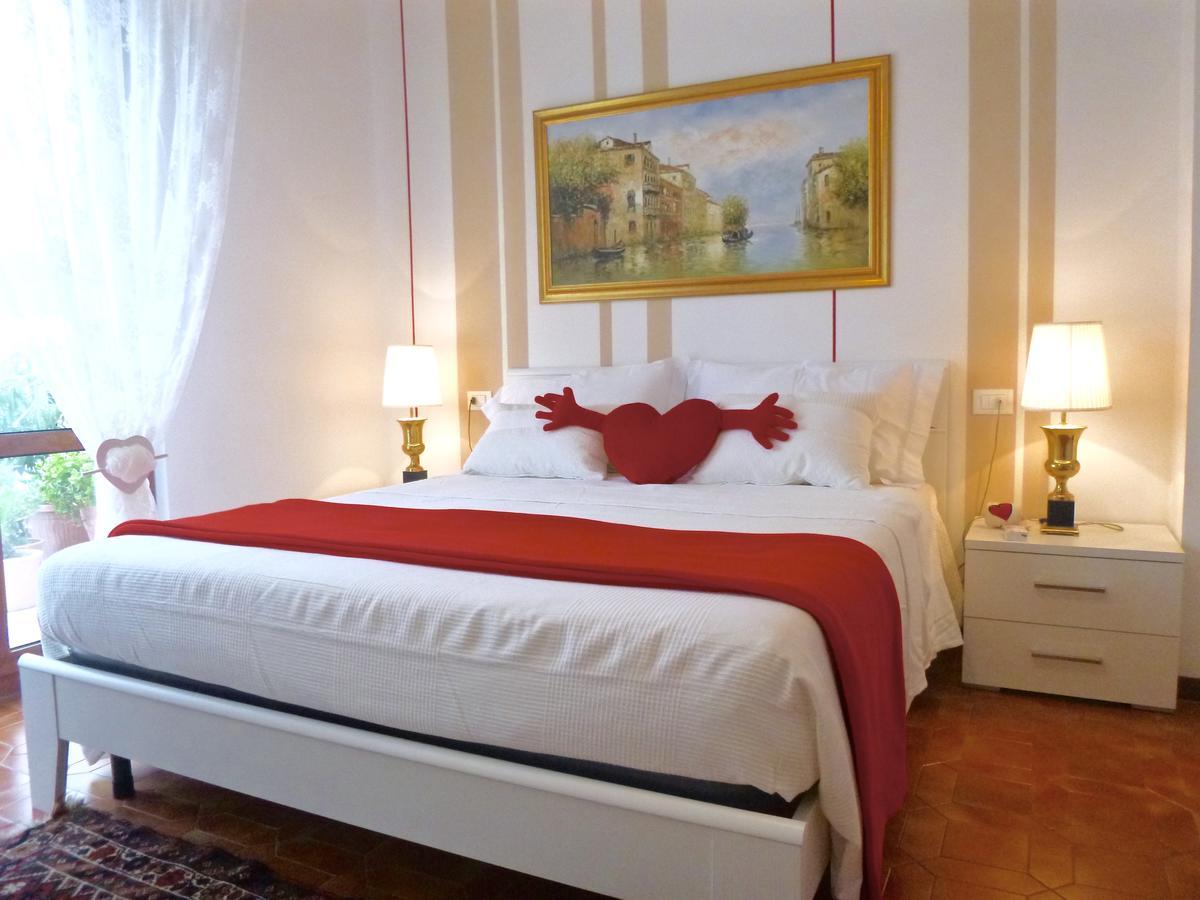 I Love Pietra Ligure Exterior photo